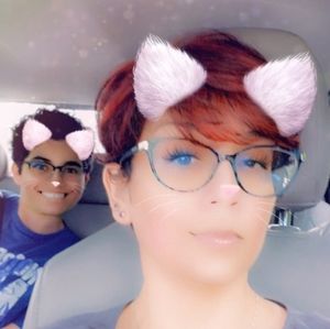 Meet your Posher, Dee